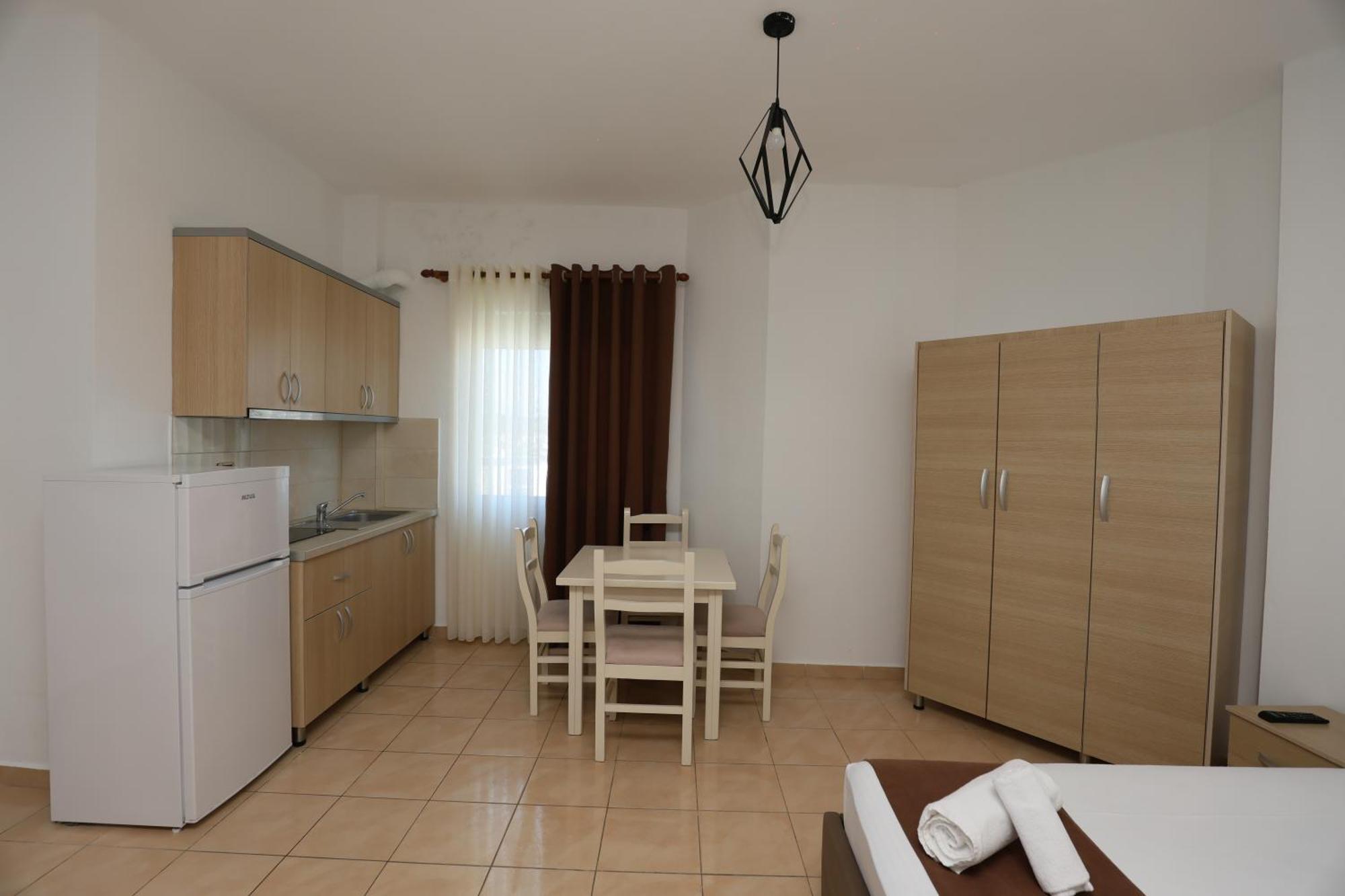 Michelle Apartments Ksamil Eksteriør billede