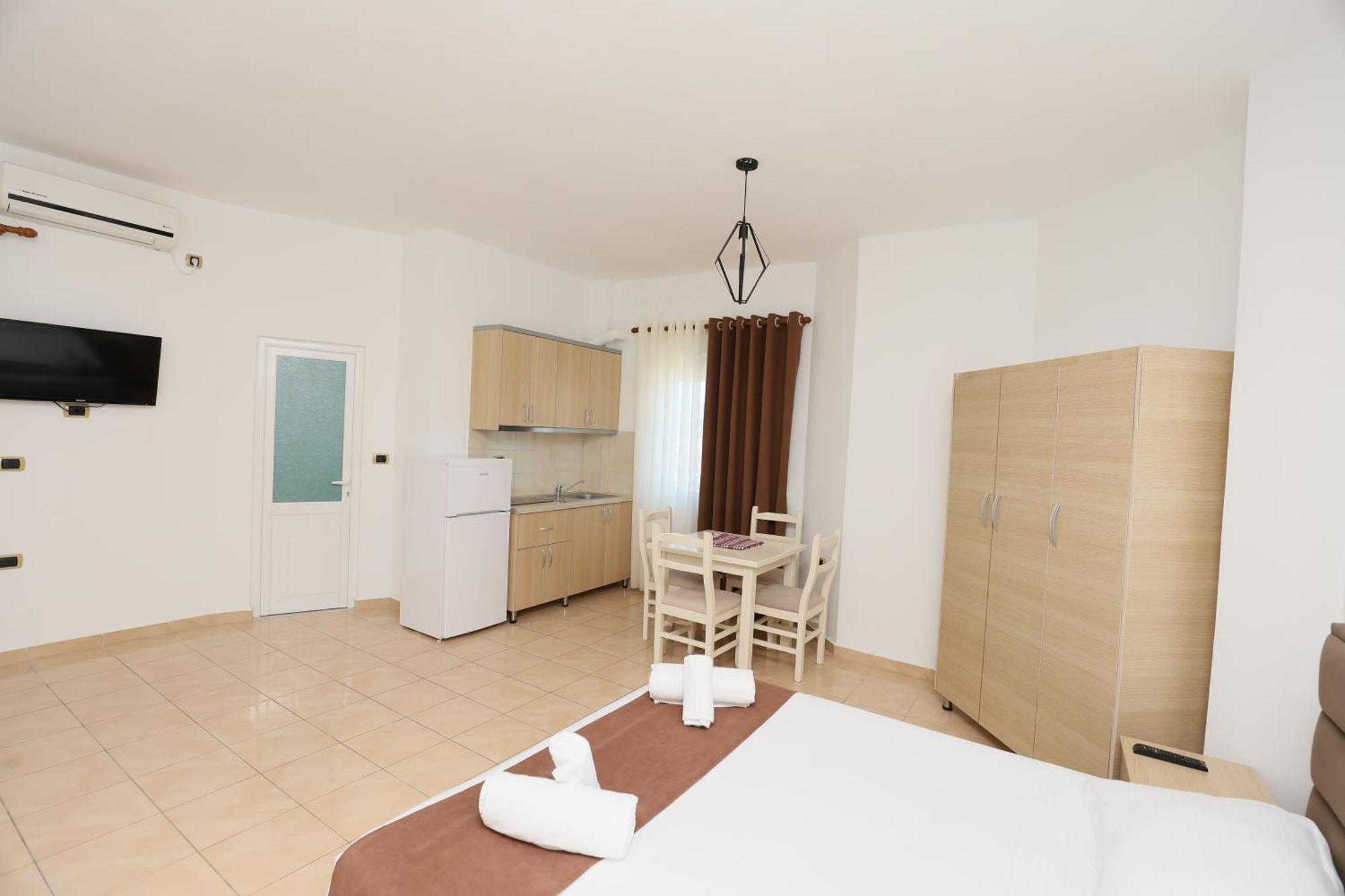 Michelle Apartments Ksamil Eksteriør billede