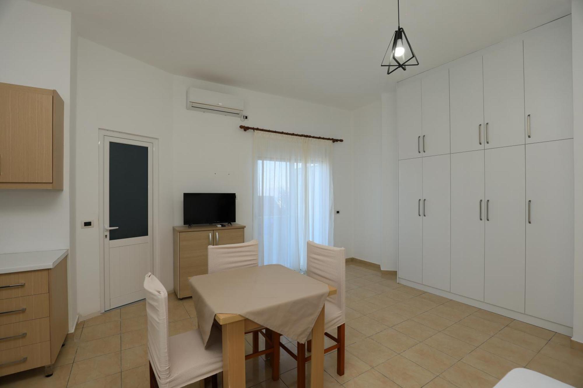 Michelle Apartments Ksamil Eksteriør billede