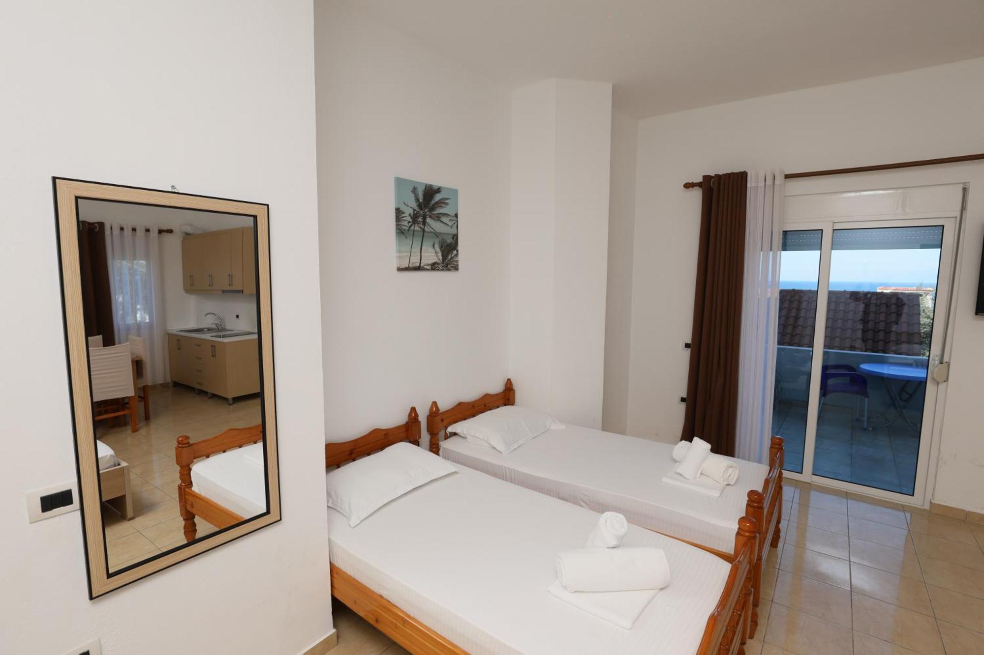 Michelle Apartments Ksamil Eksteriør billede