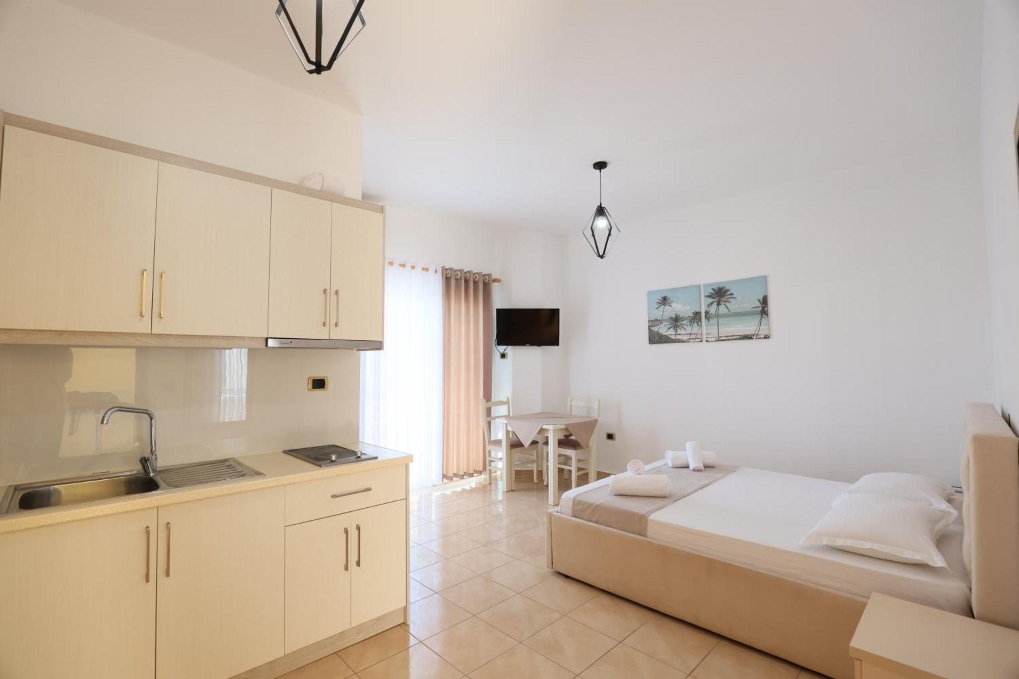 Michelle Apartments Ksamil Eksteriør billede